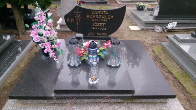 Grób Józef Marszałek