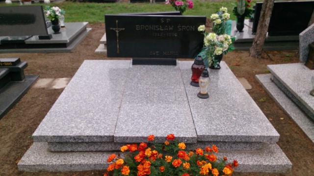 Grób Bronisław Kazimierz Śron